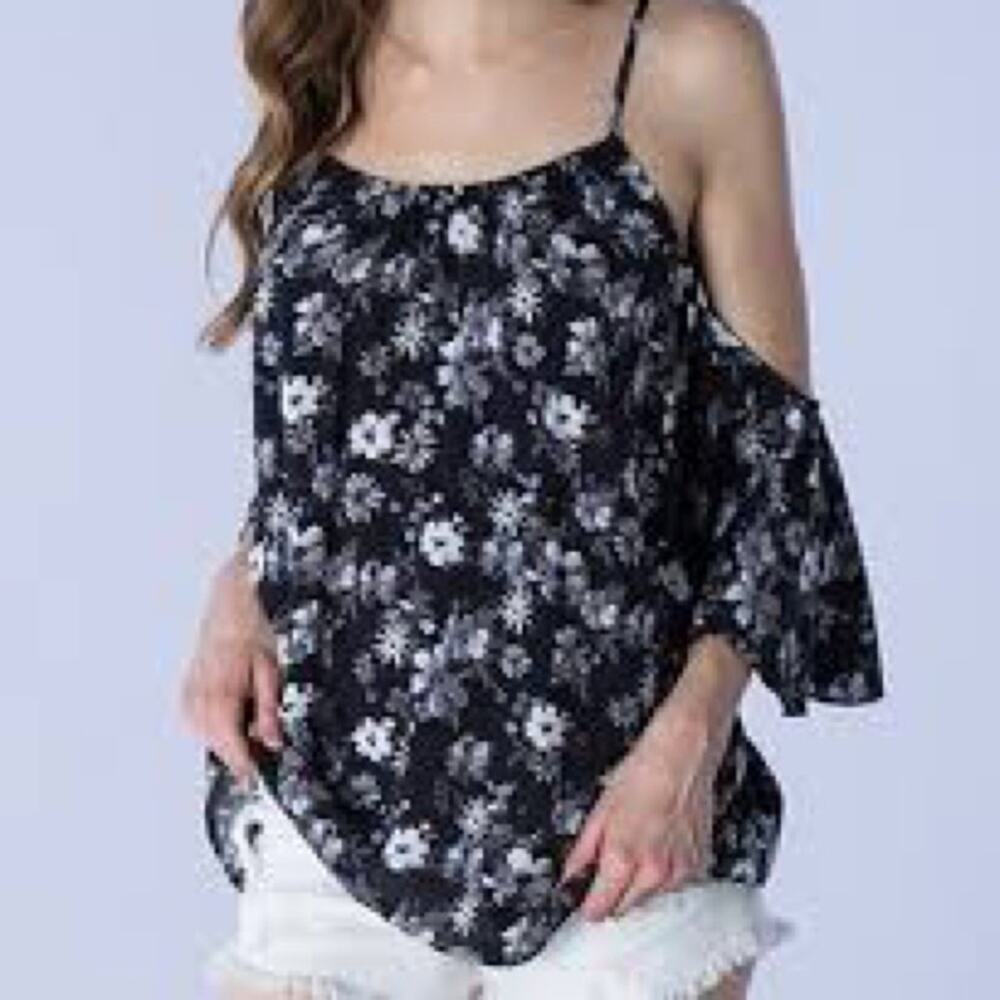 Mustard Seed Washed Black Floral Cold-Shoulder Top SIZE MEDIUM BRAND NEW